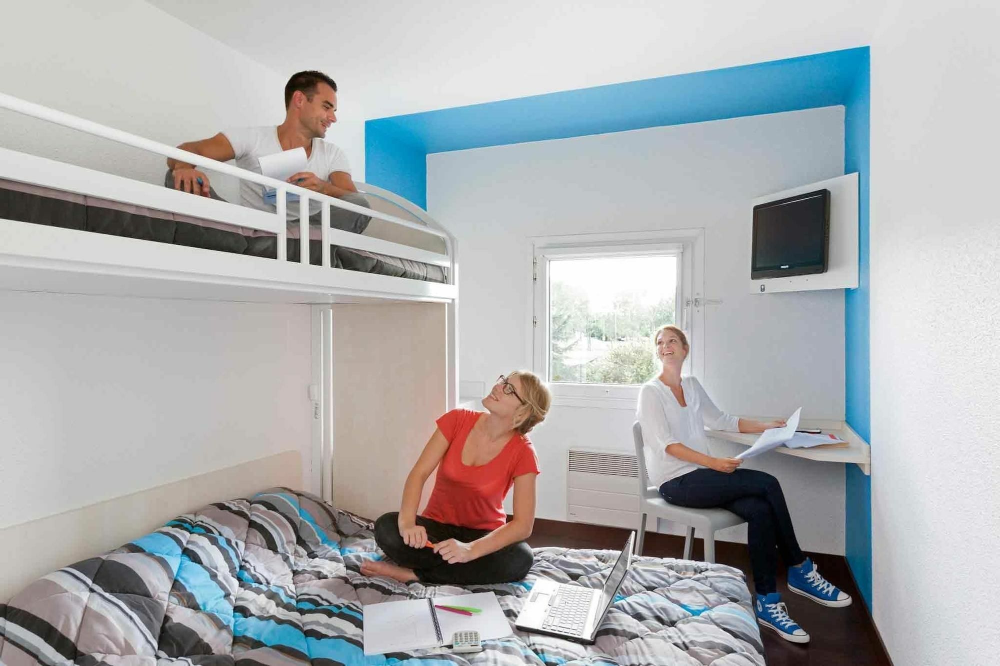 Hotelf1 Paris Gennevilliers, 4 Rue Georges Corete 92230 Женнвільє Екстер'єр фото